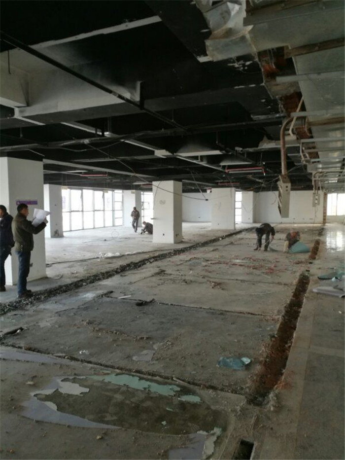 合肥教育培訓(xùn)機(jī)構(gòu)裝修開(kāi)工現(xiàn)場(chǎng)